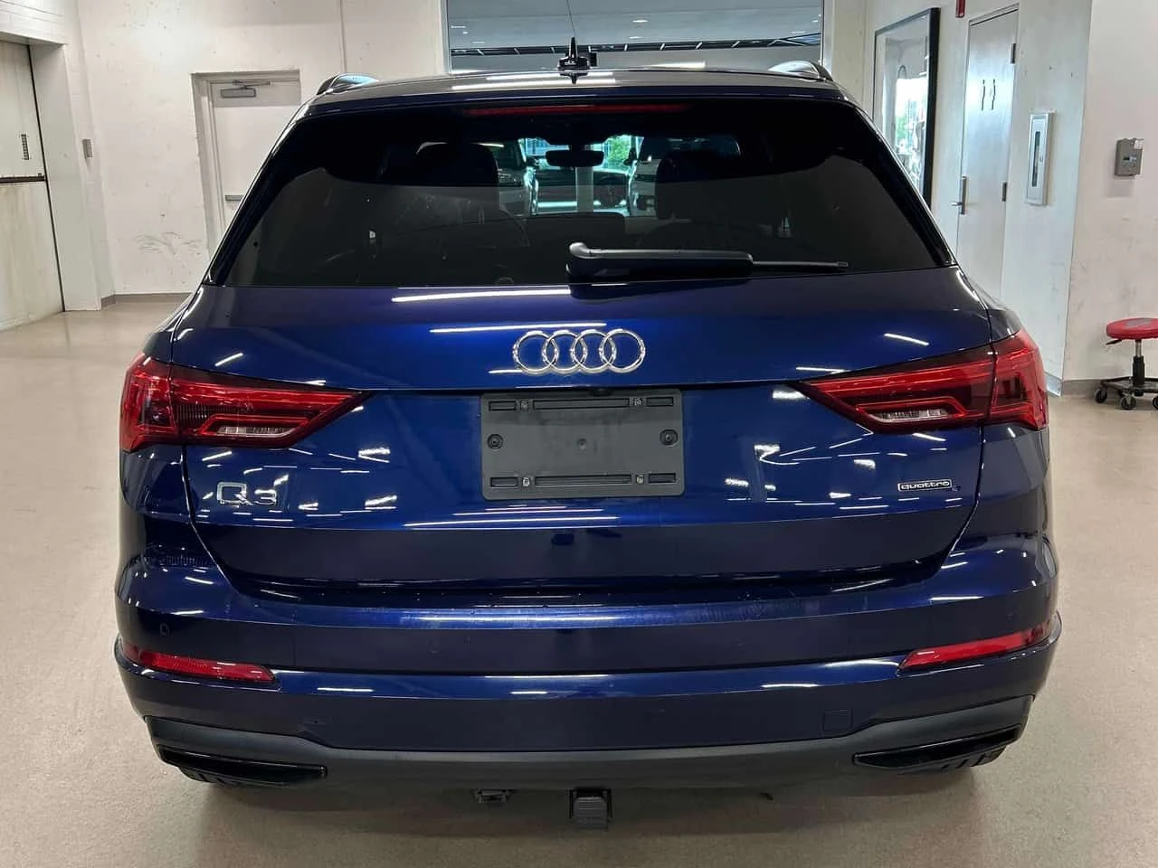 Audi Q3 * 45 TFSI quattro * CARFAX * ЦЕНА ДО БГ, снимка 3 - Автомобили и джипове - 55243567