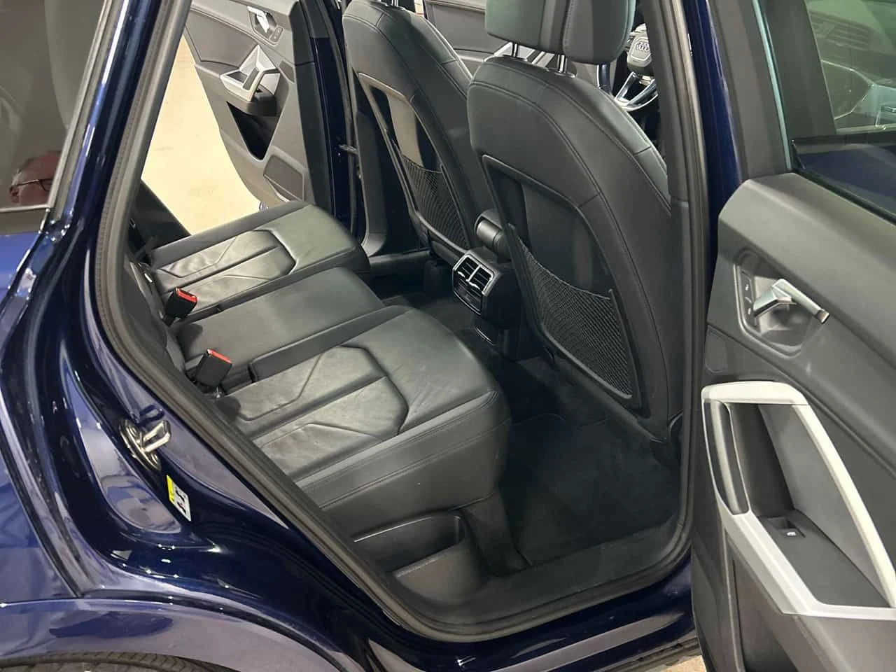 Audi Q3 * 45 TFSI quattro * CARFAX * ЦЕНА ДО БГ, снимка 11 - Автомобили и джипове - 55243567