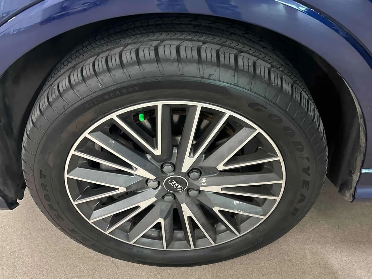 Audi Q3 * 45 TFSI quattro * CARFAX * ЦЕНА ДО БГ, снимка 15 - Автомобили и джипове - 55243567