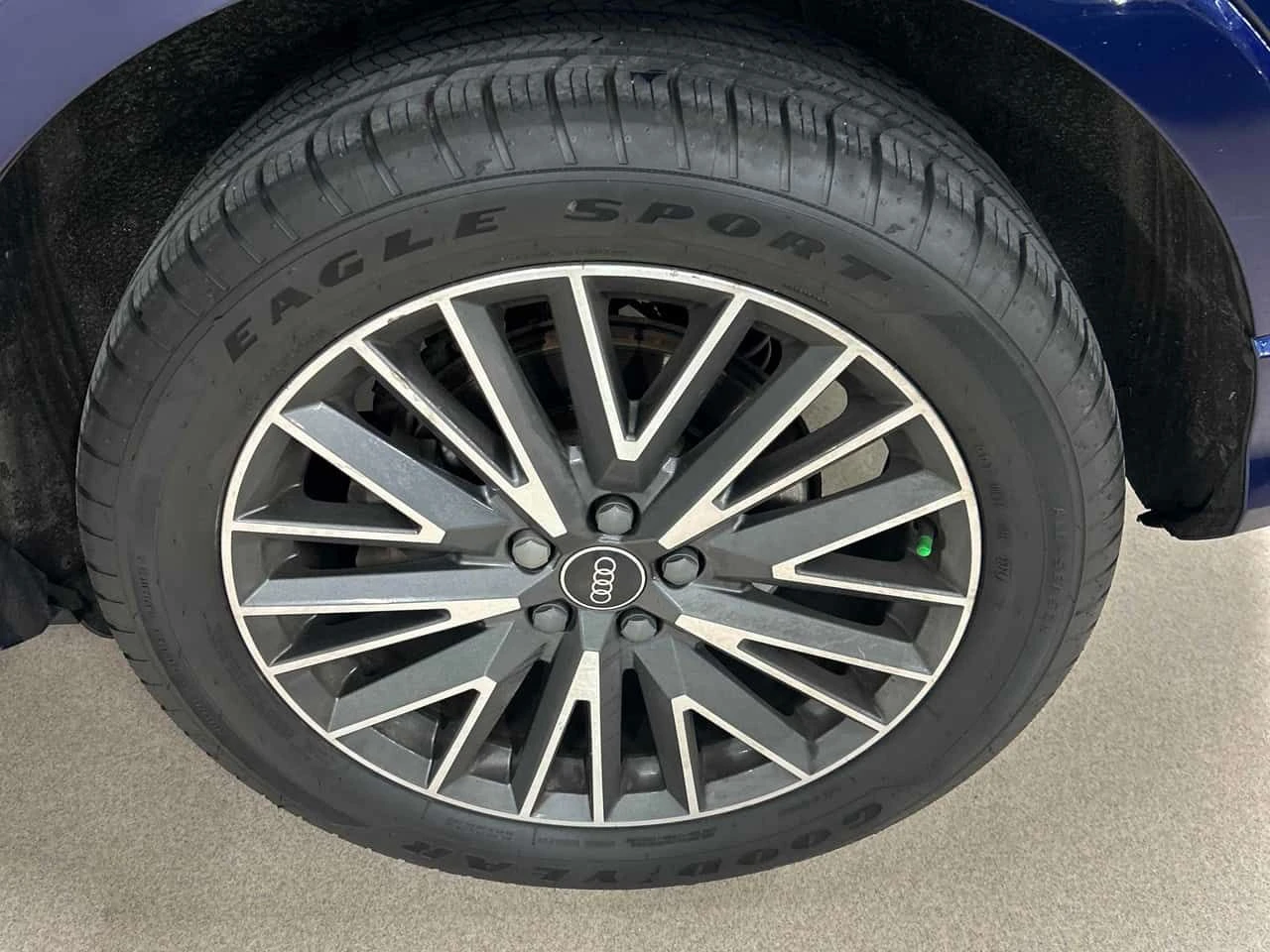 Audi Q3 * 45 TFSI quattro * CARFAX * ЦЕНА ДО БГ, снимка 16 - Автомобили и джипове - 55243567