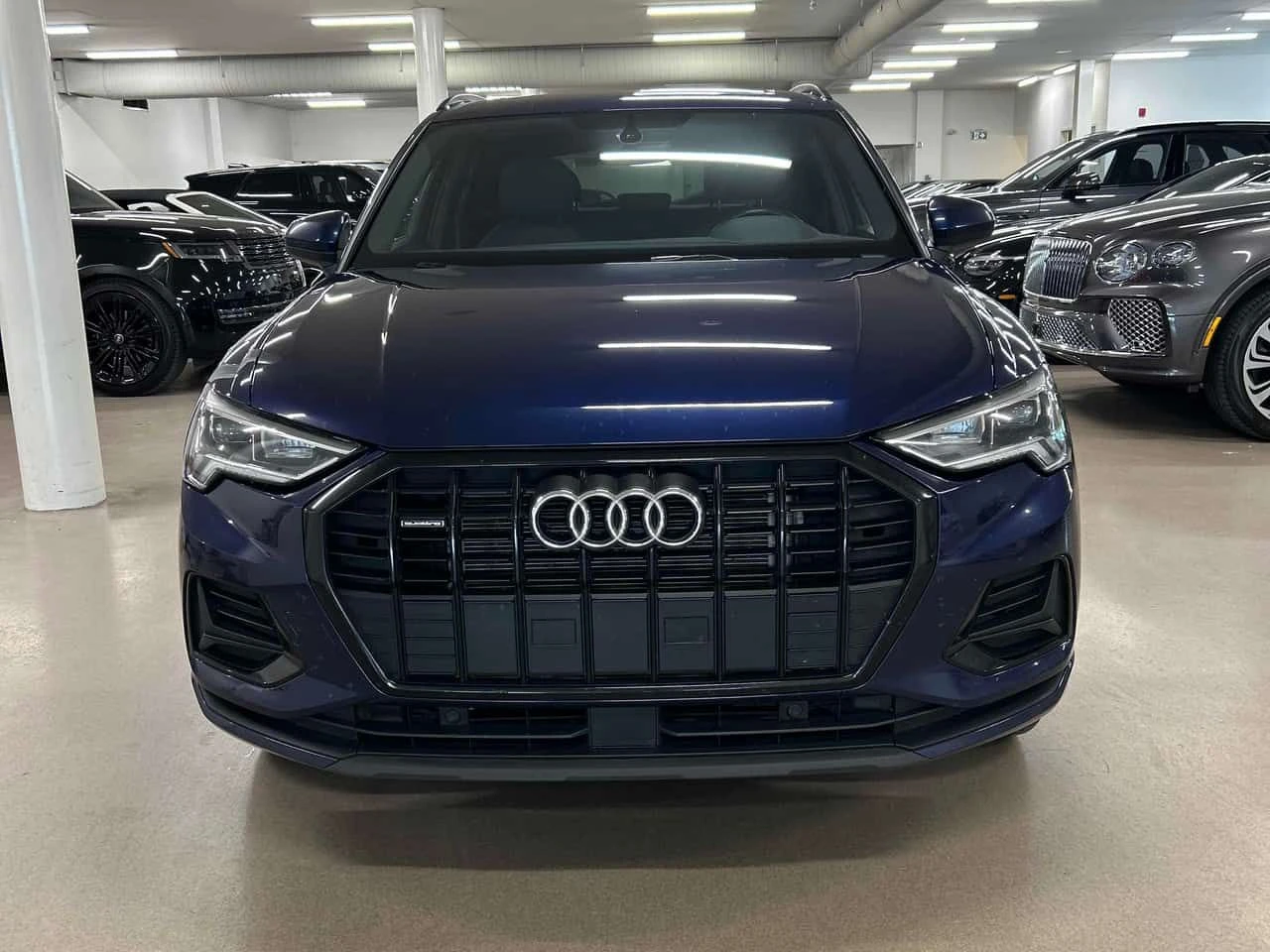Audi Q3 * 45 TFSI quattro * CARFAX * ЦЕНА ДО БГ, снимка 2 - Автомобили и джипове - 55243567