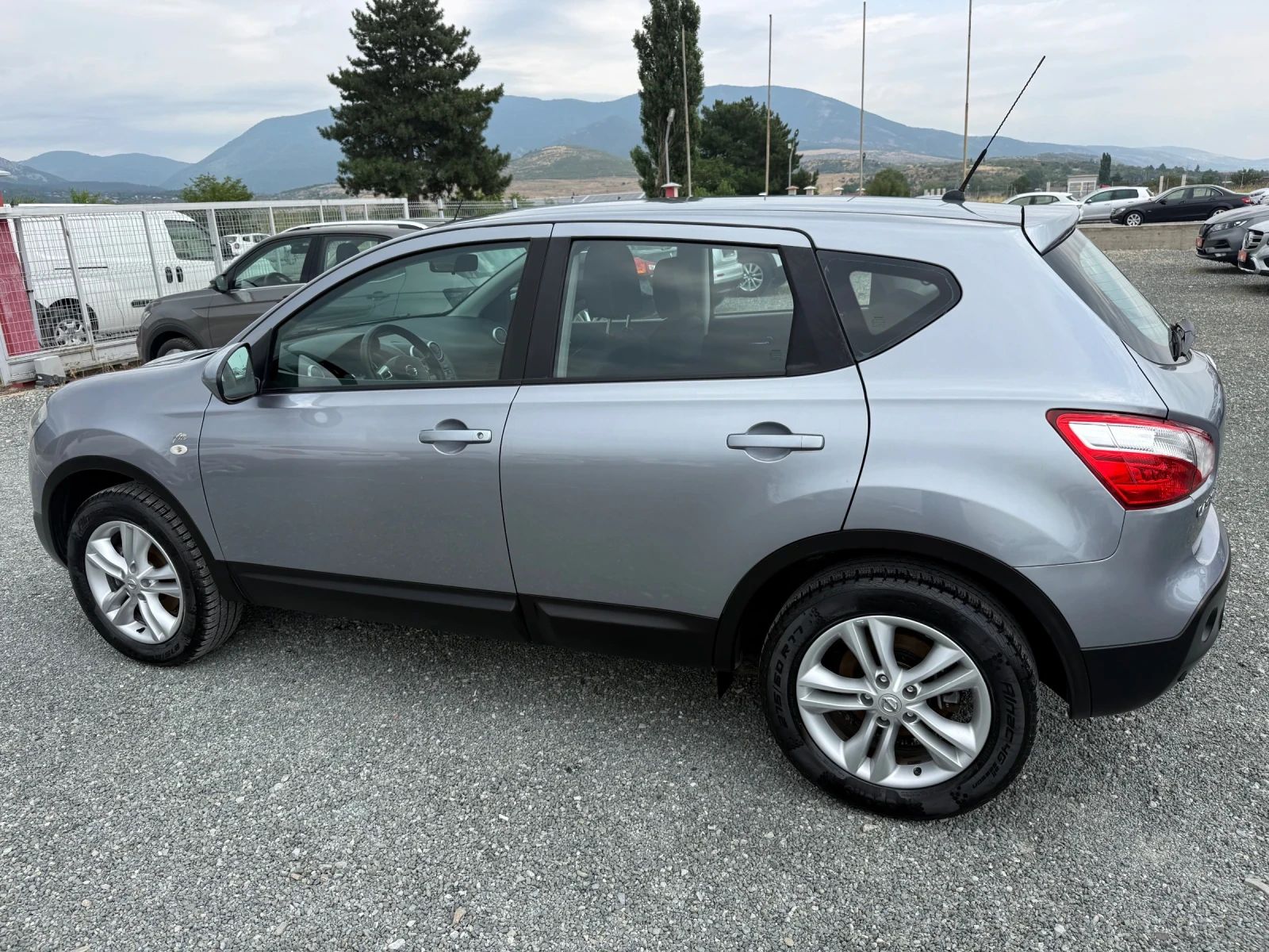 Nissan Qashqai (KATO НОВА)^(АГУ), снимка 9 - Автомобили и джипове - 55388075