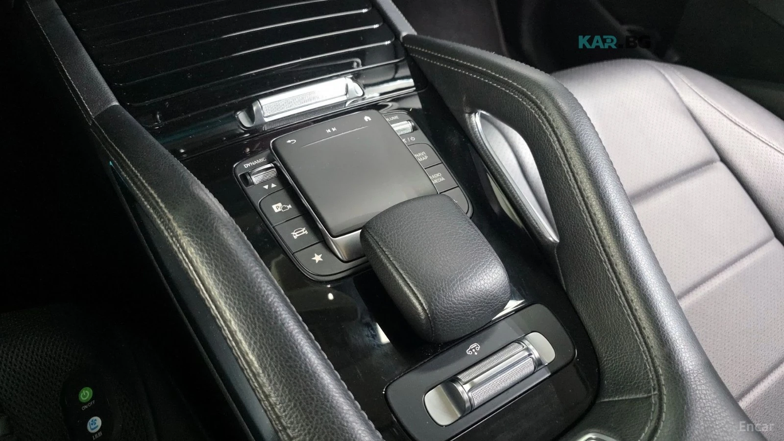 Mercedes-Benz GLE 300d 4MATIC* КОЖА* НАВИ* КАМЕРА, снимка 15 - Автомобили и джипове - 55409303