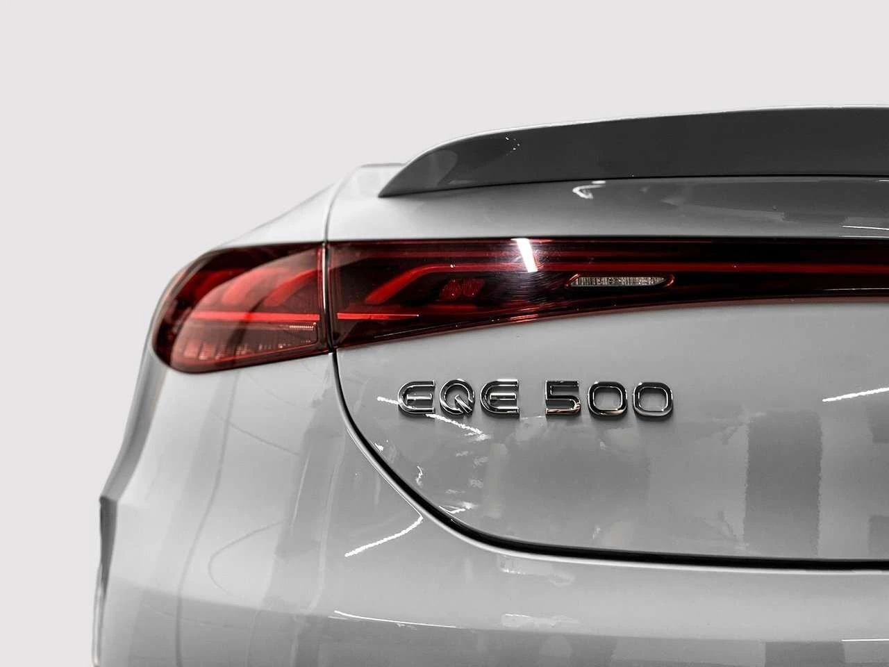 Mercedes-Benz EQE 500 4MATIC AMG | ПРЕДСТАВИТЕЛСТВО НА MERCEDES, снимка 7 - Автомобили и джипове - 56132226