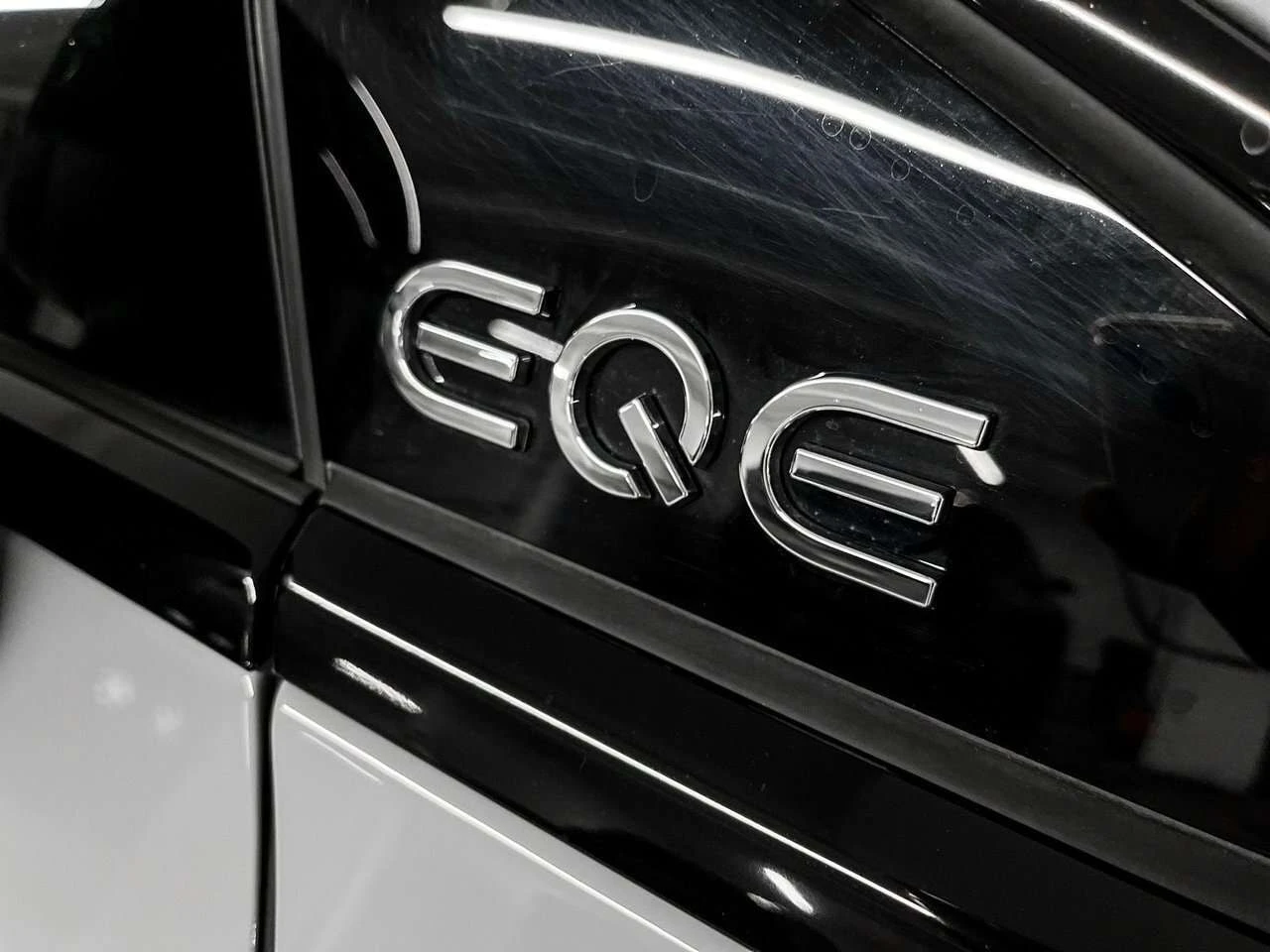 Mercedes-Benz EQE 500 4MATIC AMG | ПРЕДСТАВИТЕЛСТВО НА MERCEDES, снимка 8 - Автомобили и джипове - 56132226