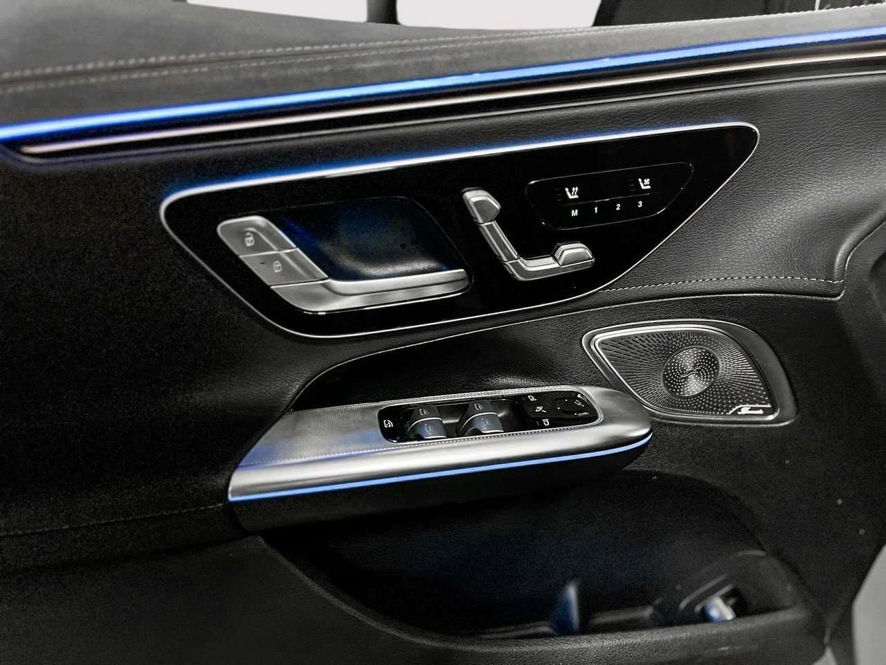 Mercedes-Benz EQE 500 4MATIC AMG | ПРЕДСТАВИТЕЛСТВО НА MERCEDES, снимка 11 - Автомобили и джипове - 56132226