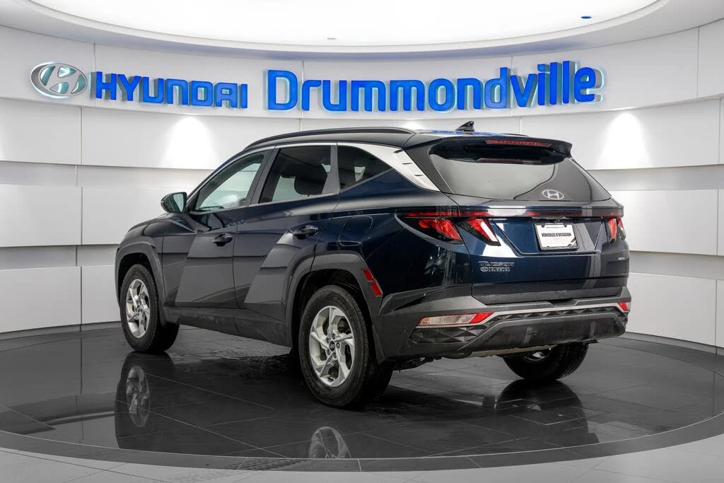 Hyundai Tucson Preferred AWD * DIS * ПОДГРЕВ * КАМЕРА, снимка 3 - Автомобили и джипове - 56182013