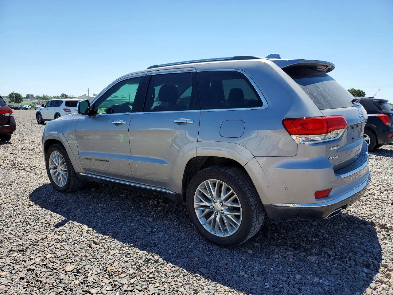 Jeep Grand cherokee 3.6l Summit, снимка 2 - Автомобили и джипове - 56226604