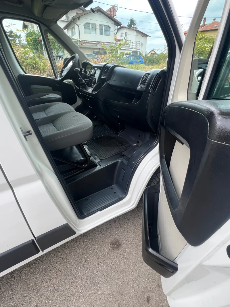 Peugeot Boxer 2.2HDI-110кс-ТОВАРЕН-НОВ ВНОС ОТ ИТАЛИЯ, снимка 9 - Бусове и автобуси - 51528347
