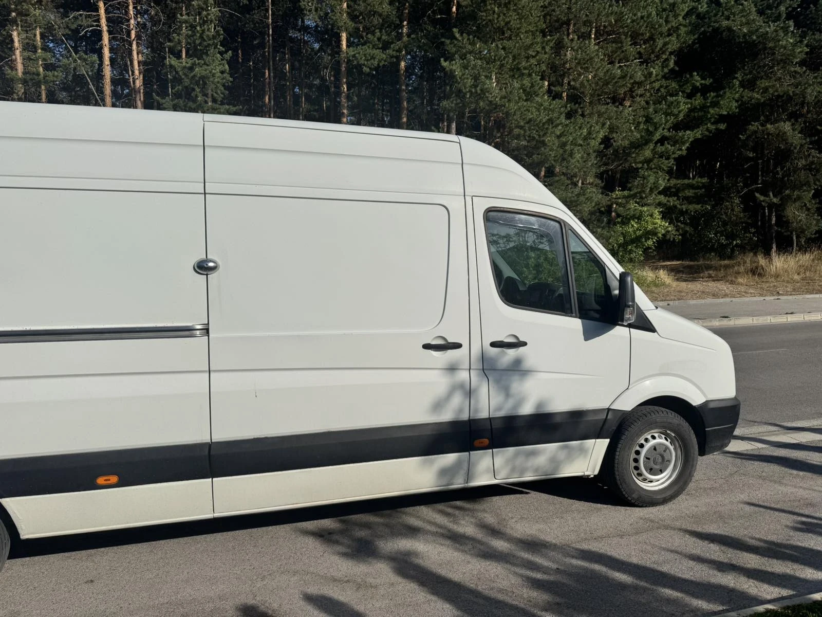 VW Crafter, снимка 4 - Бусове и автобуси - 56425931