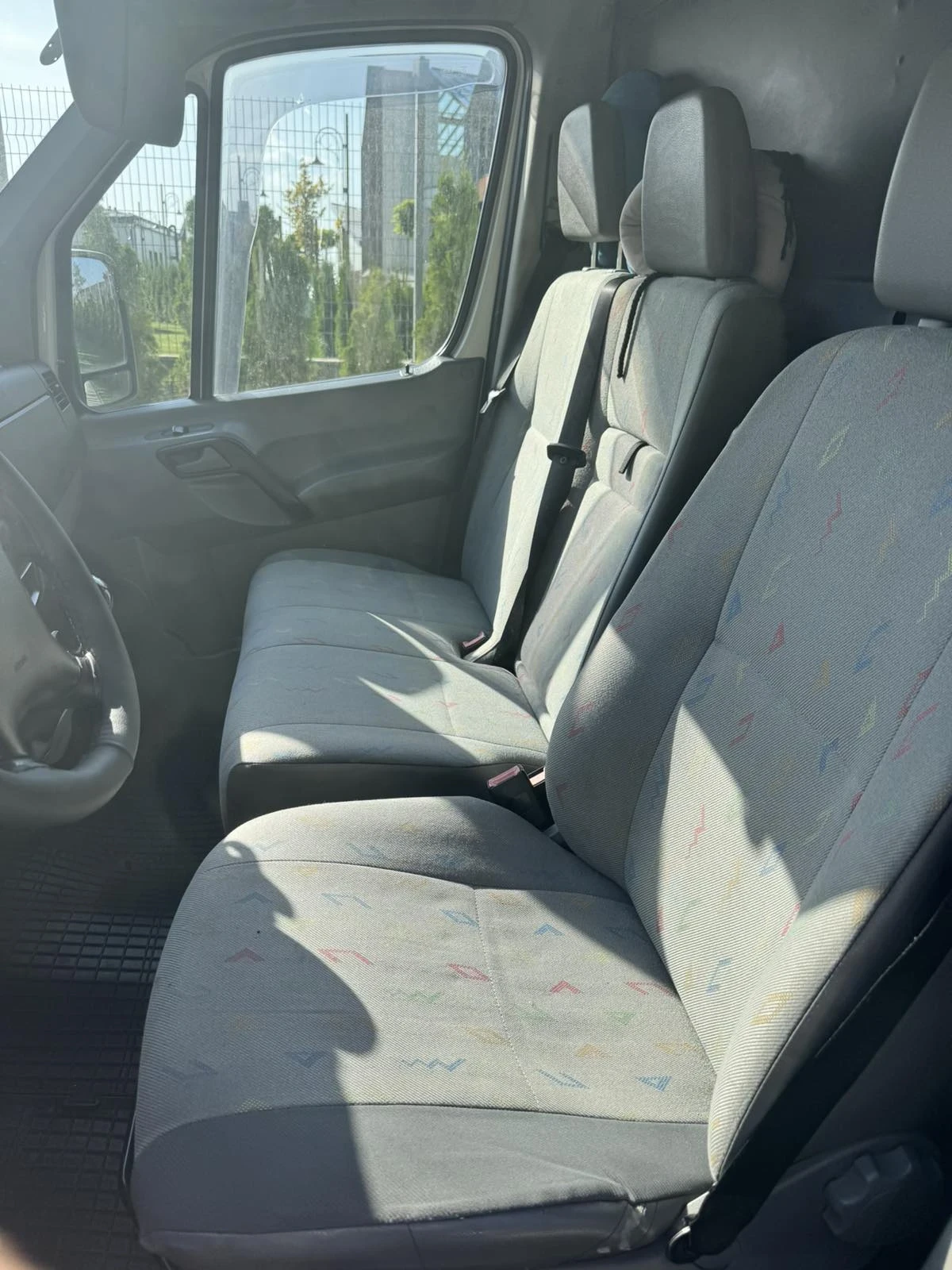VW Crafter, снимка 11 - Бусове и автобуси - 56425931