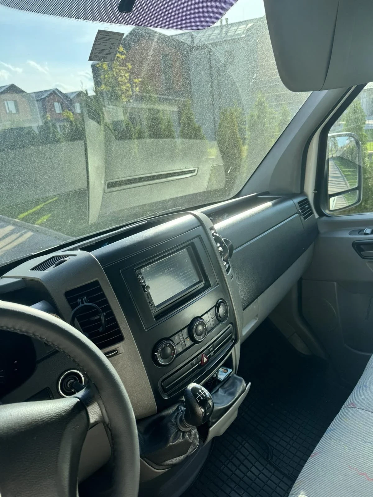 VW Crafter, снимка 10 - Бусове и автобуси - 56425931