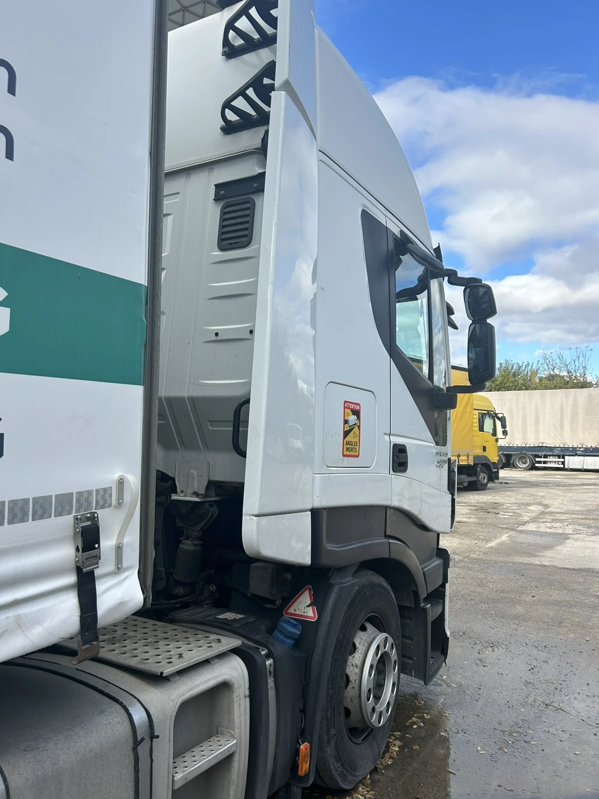 Iveco Stralis | Mobile.bg   4