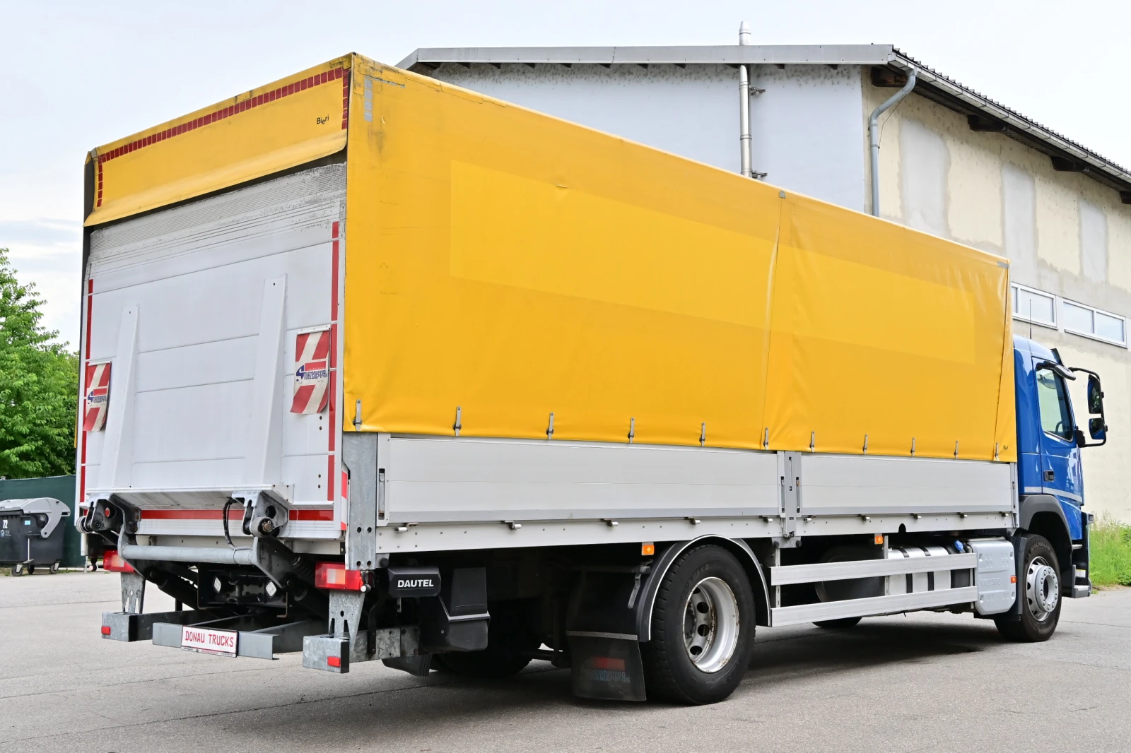 Volvo Fm 330 Борд Капаци Серв.Книжка, снимка 3 - Камиони - 55099140
