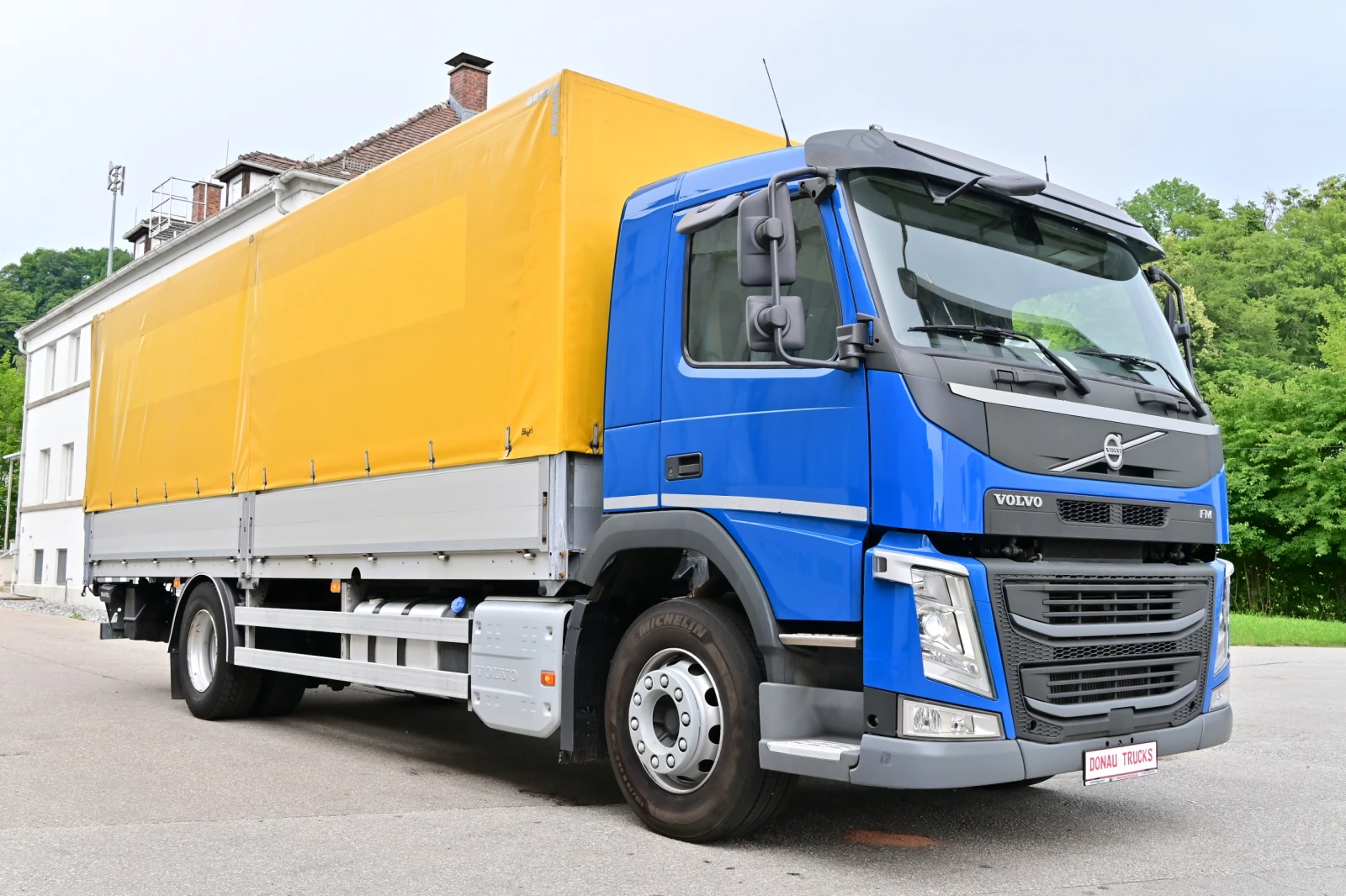 Volvo Fm 330 Борд Капаци Серв.Книжка, снимка 2 - Камиони - 55099140