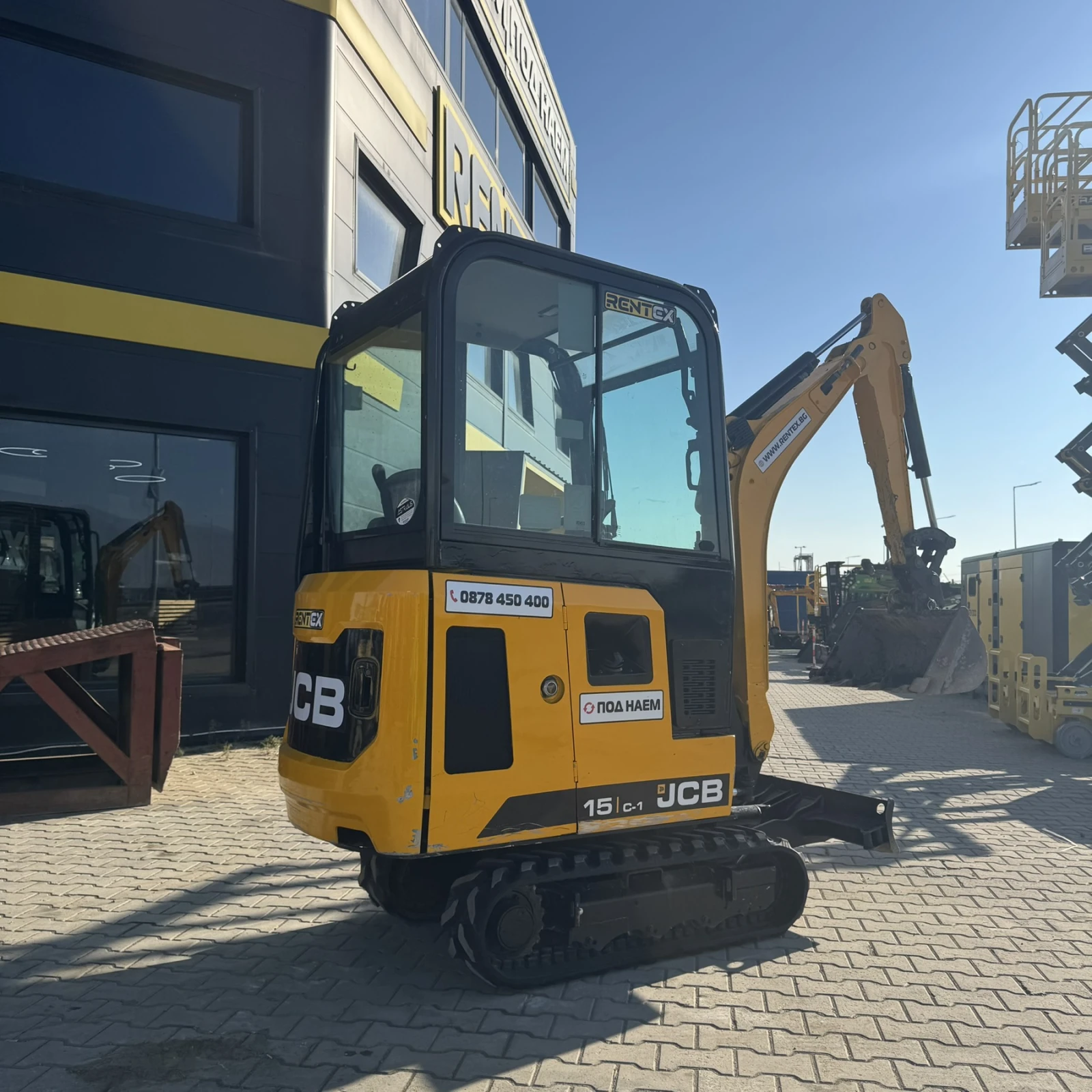 Багер JCB 15C-1, снимка 2 - Индустриална техника - 56611719