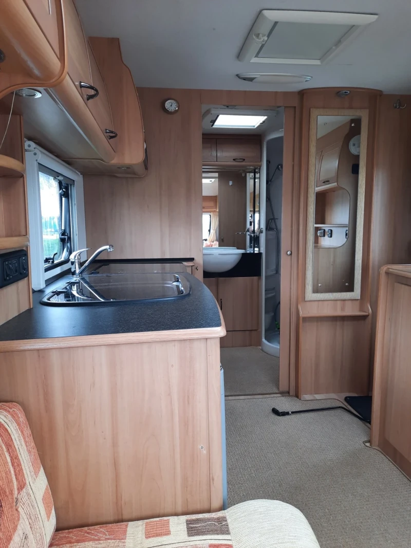 Каравана Avondale Argente, снимка 10 - Каравани и кемпери - 50518821