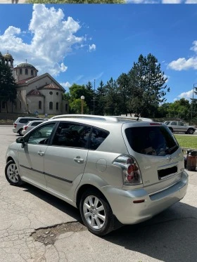 Обява за продажба на Toyota Corolla verso 1.8i 129кс 7места ~9 350 лв. - изображение 1