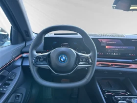 BMW 550 e/xDrive/360/HUD/PANO/ОБДУХ/ - 57980 € - 38370920 9