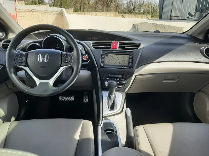 Honda Civic 1.8i-VTEC AUTOMATIC PANORAMA КОЖА, снимка 13 - Автомобили и джипове - 49557366