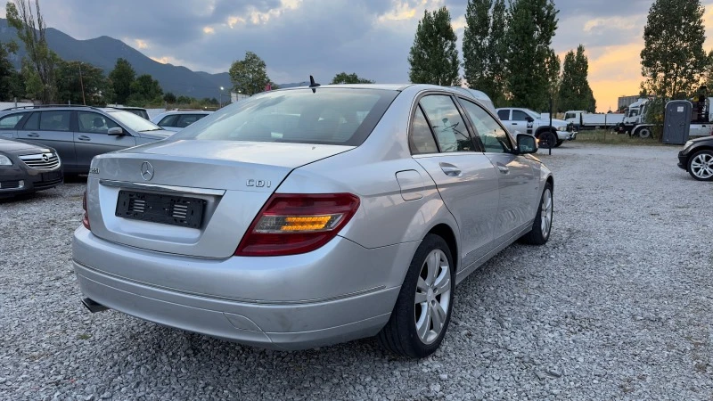 Mercedes-Benz C 220 2.2cdi-170кс-6ск-нави-ОМ646 евро 4 Италия, снимка 5 - Автомобили и джипове - 46028261