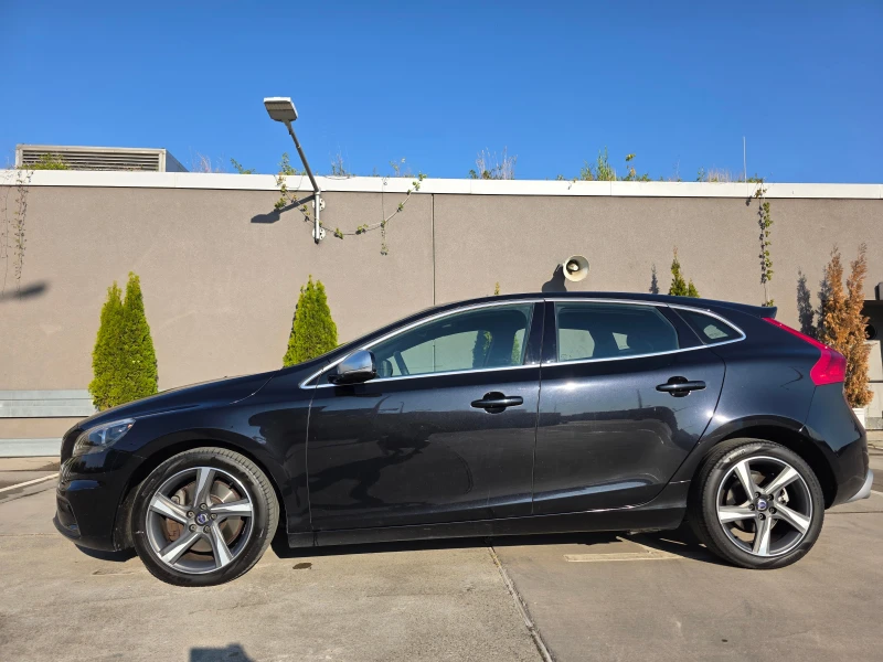 Volvo V40 2.0 D3- R Design , снимка 8 - Автомобили и джипове - 51012826
