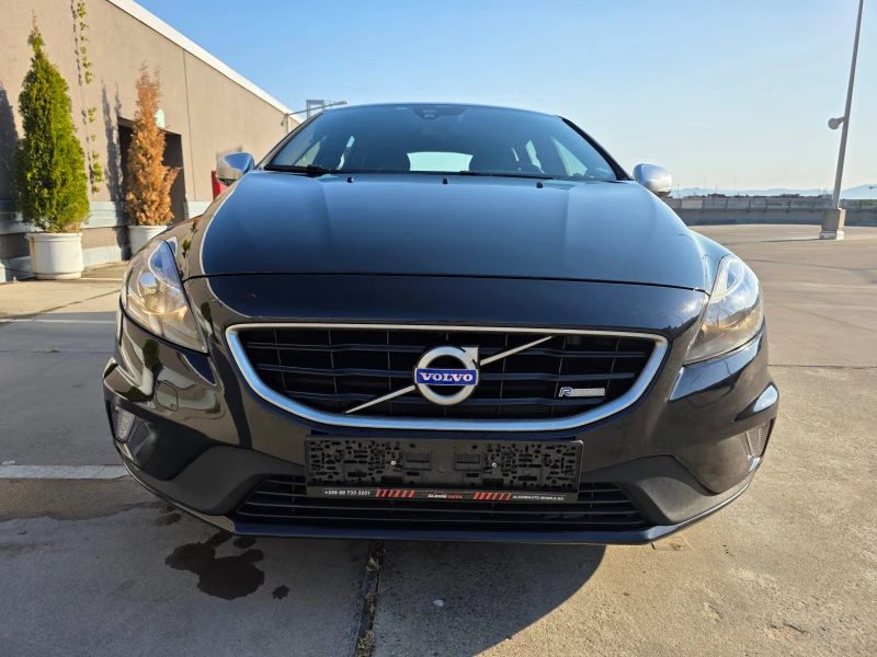 Volvo V40 2.0 D3- R Design , снимка 2 - Автомобили и джипове - 51012826