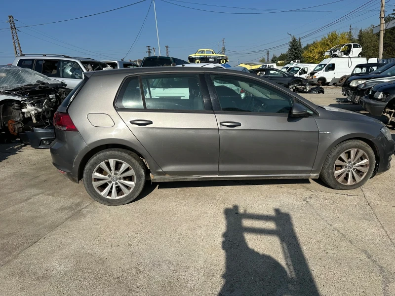 VW Golf 1.4 GIT, снимка 2 - Автомобили и джипове - 52073361