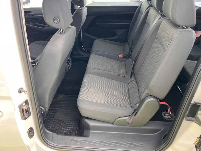 VW Caddy Life/2.0TDI/102k.c./6MT/6+ 1/ГАРАНЦИЯ, снимка 11 - Автомобили и джипове - 52196901