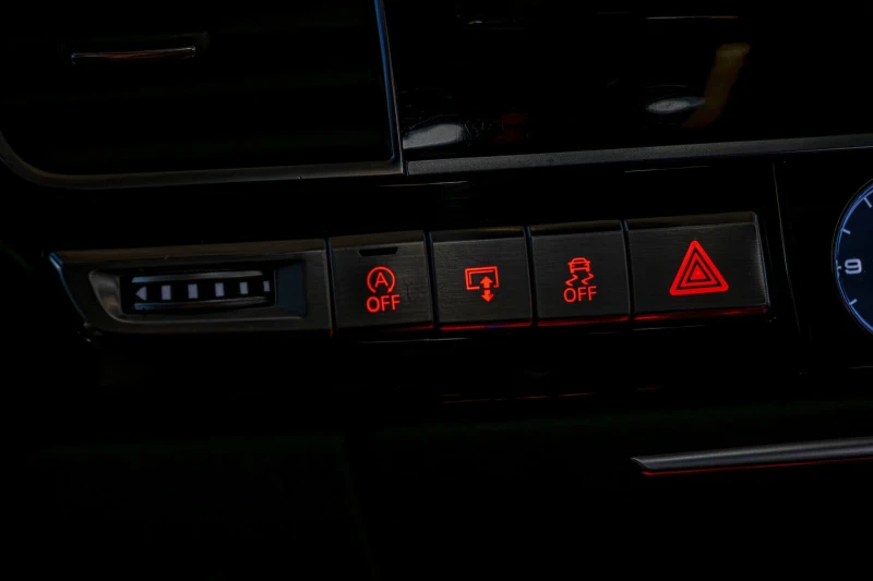 Audi A8 4.2TDI/Алкантар/Обдухване/Bang&Olufsen Premium/Кам, снимка 10 - Автомобили и джипове - 52830292