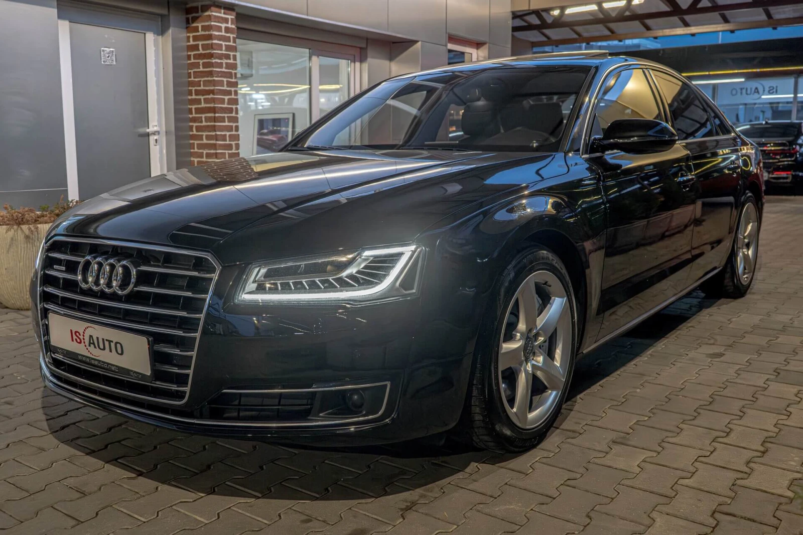 Audi A8 4.2TDI/Алкантар/Обдухване/Bang&Olufsen Premium/Кам, снимка 1