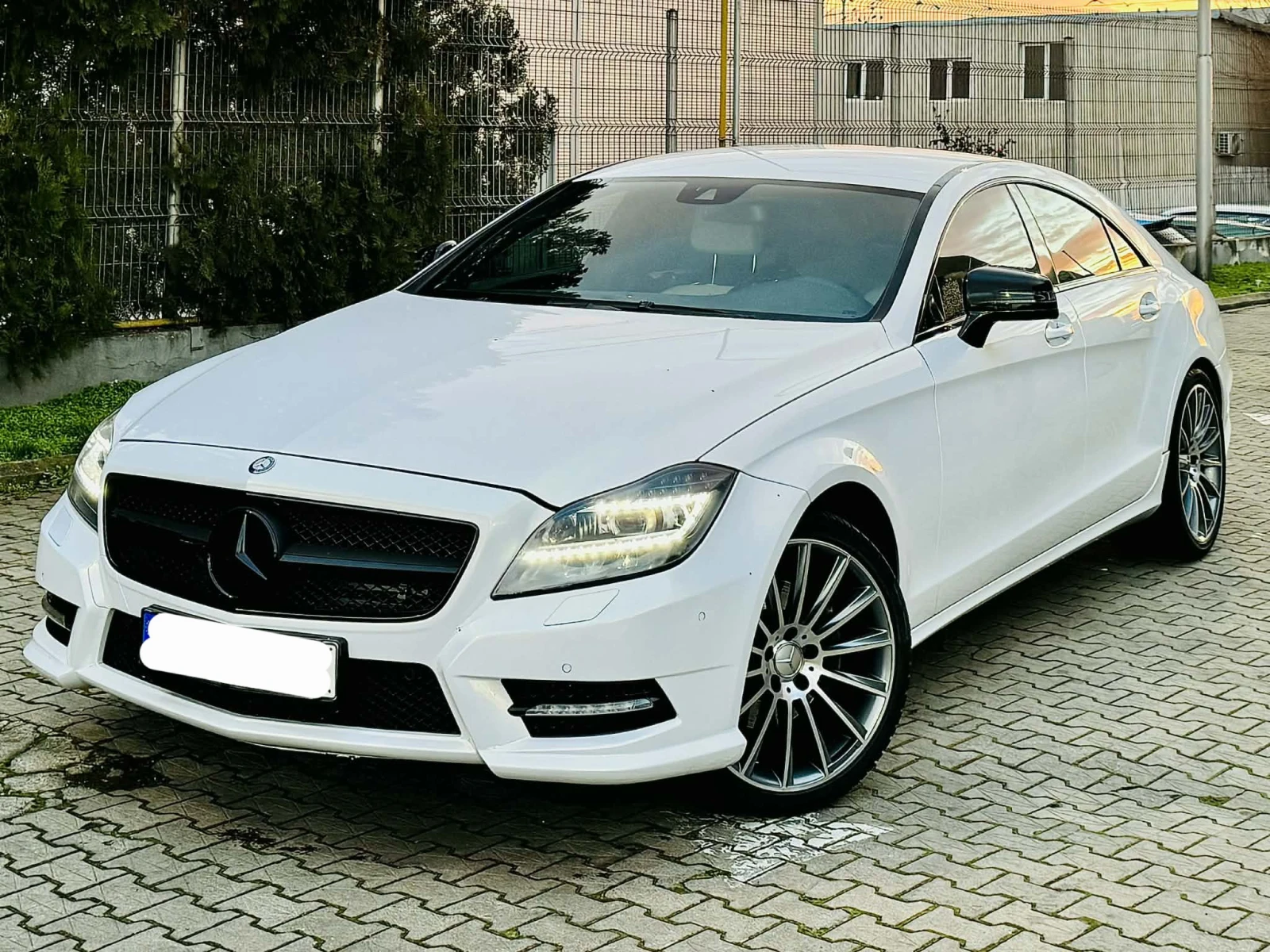 Mercedes-Benz CLS 350 AMG 4matic, снимка 1