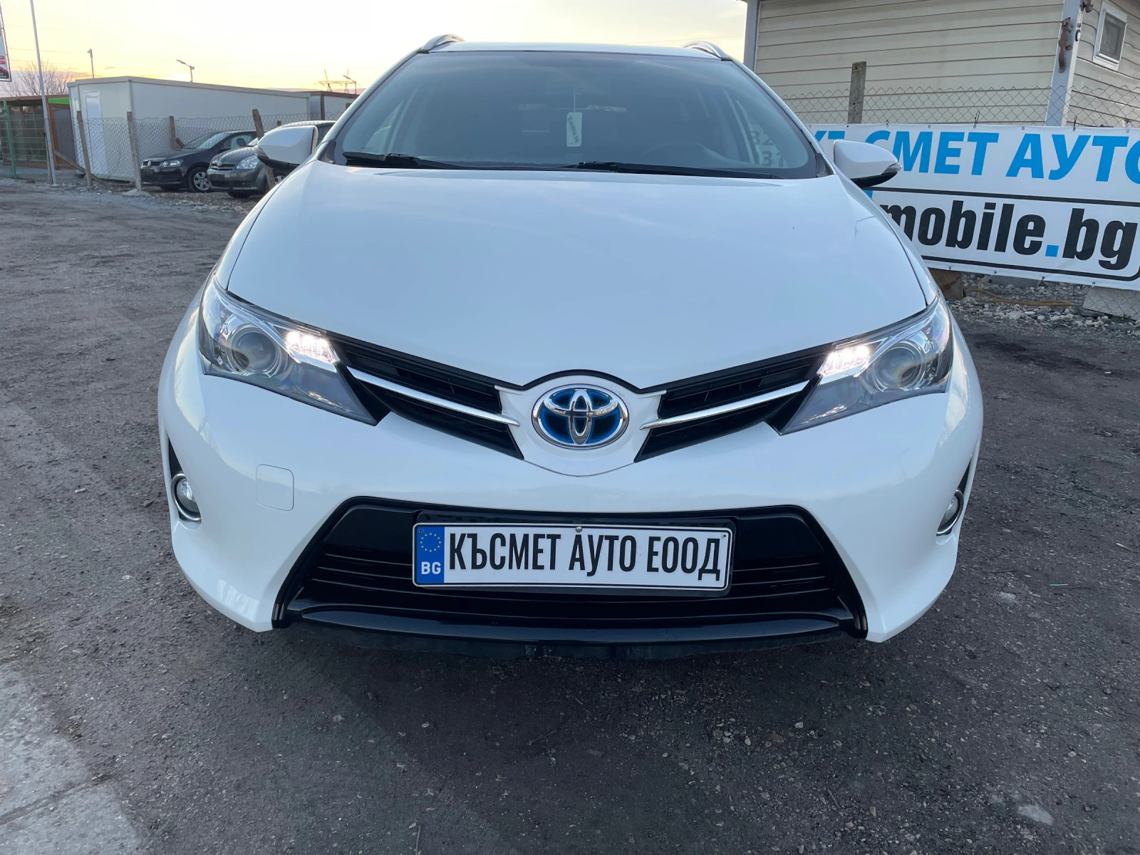 Toyota Auris 1.8 ИТАЛИЯ - изображение 2