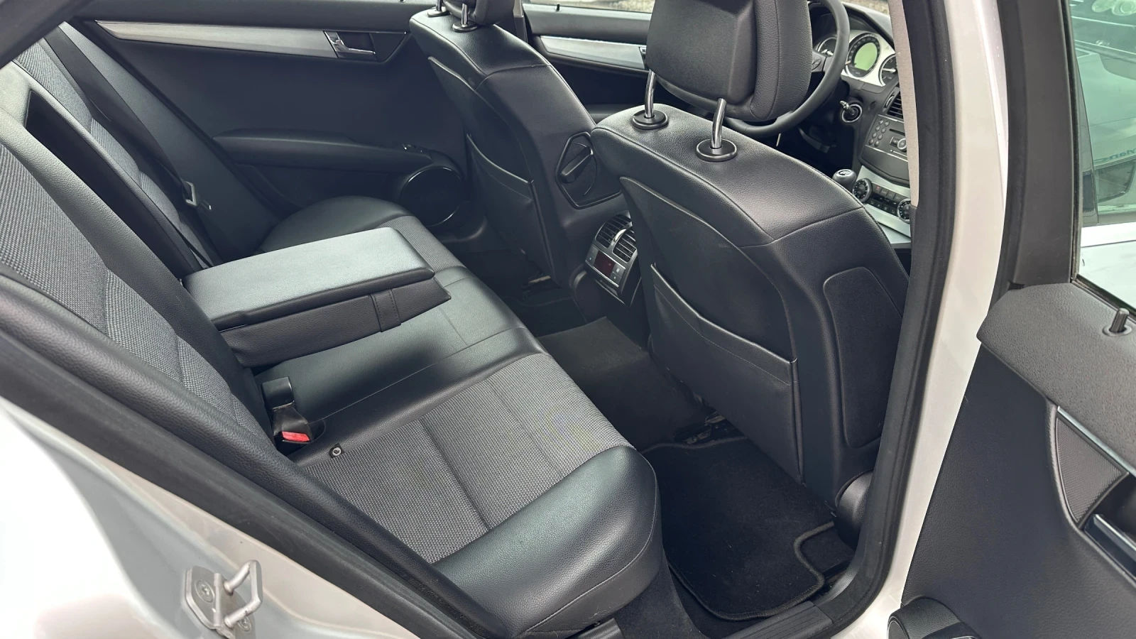 Mercedes-Benz C 220 2.2cdi-170кс-6ск-нави-ОМ646  - изображение 9