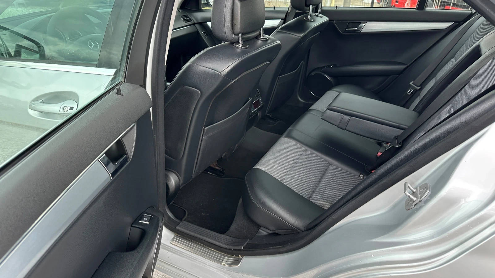 Mercedes-Benz C 220 2.2cdi-170кс-6ск-нави-ОМ646  - изображение 8