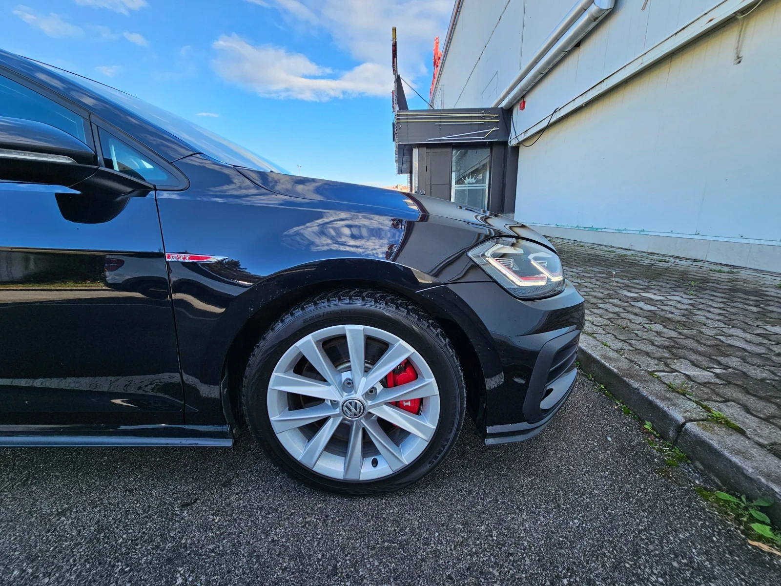 VW Golf 7.5 GTi 2.0 TSi - изображение 7