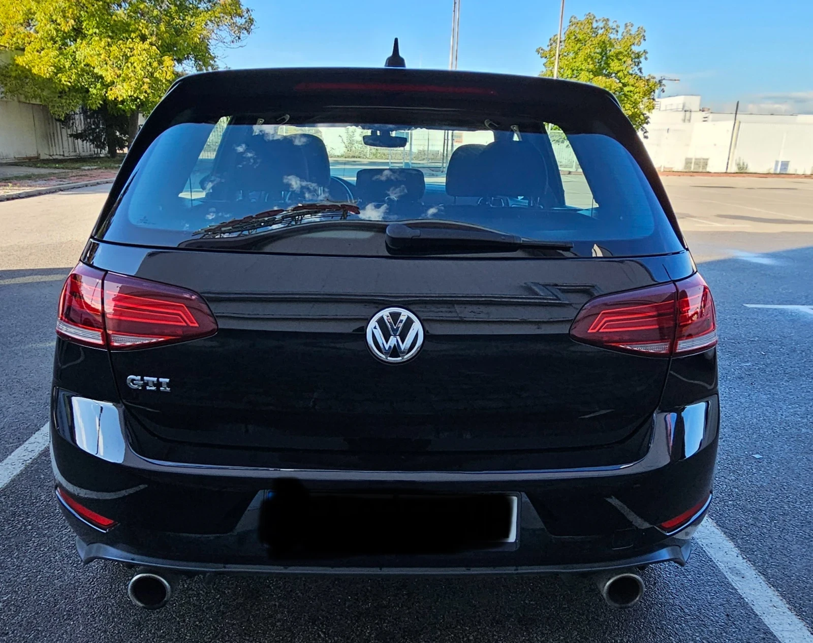 VW Golf 7.5 GTi 2.0 TSi - изображение 10