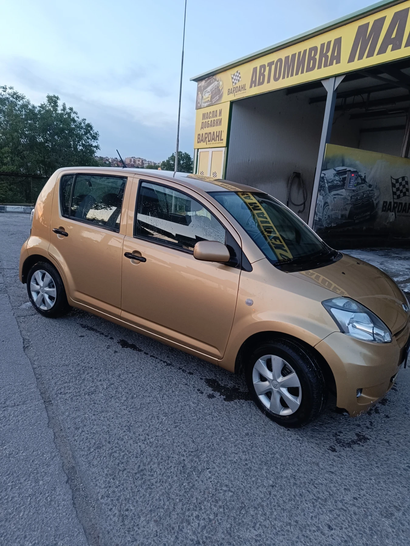 Daihatsu Sirion 1.0 - изображение 3