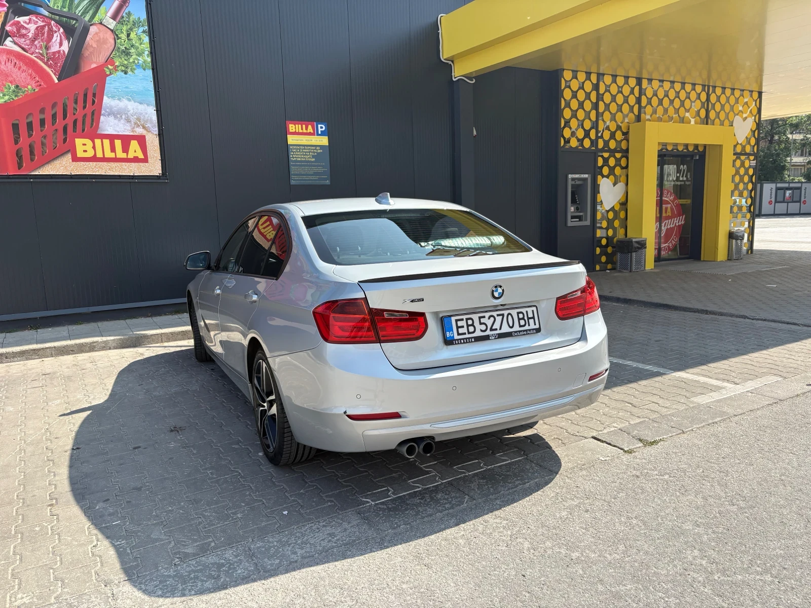 BMW 328 X drive  - изображение 2