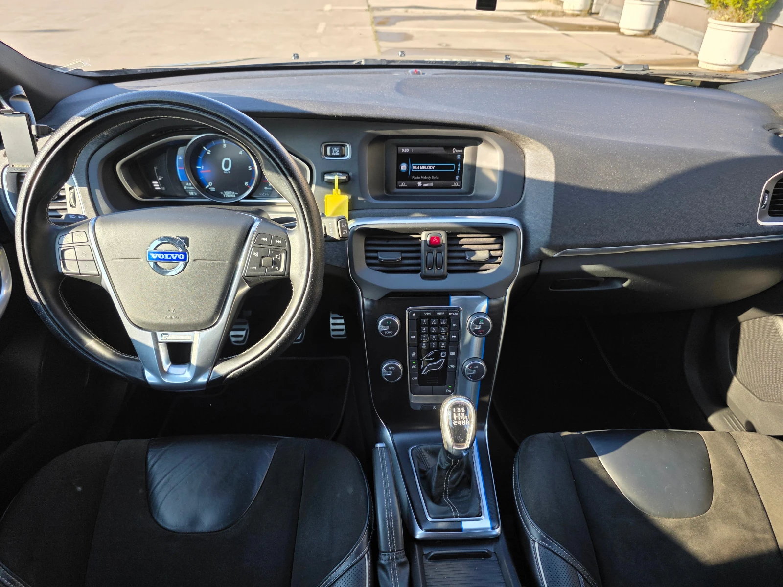 Volvo V40 2.0 D3- R Design  | Mobile.bg   11
