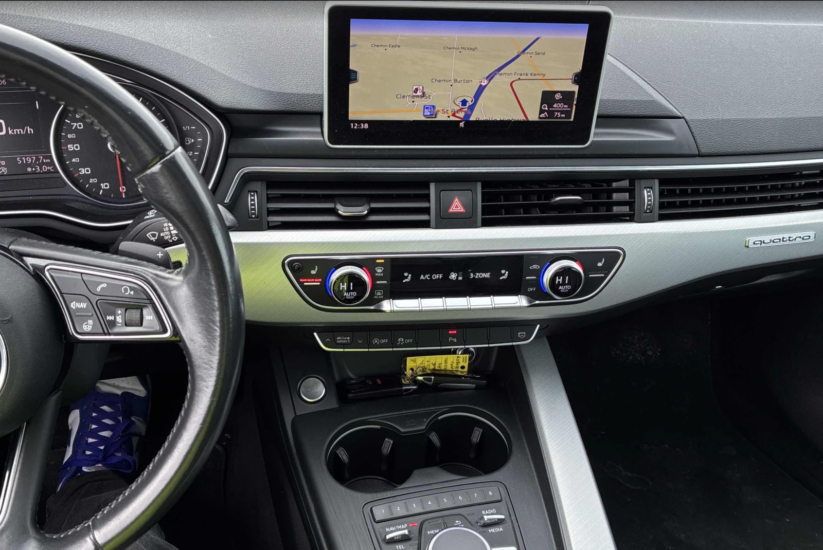 Audi A4 Auto, AWD, 2.0L  PROGRESSIV - изображение 9