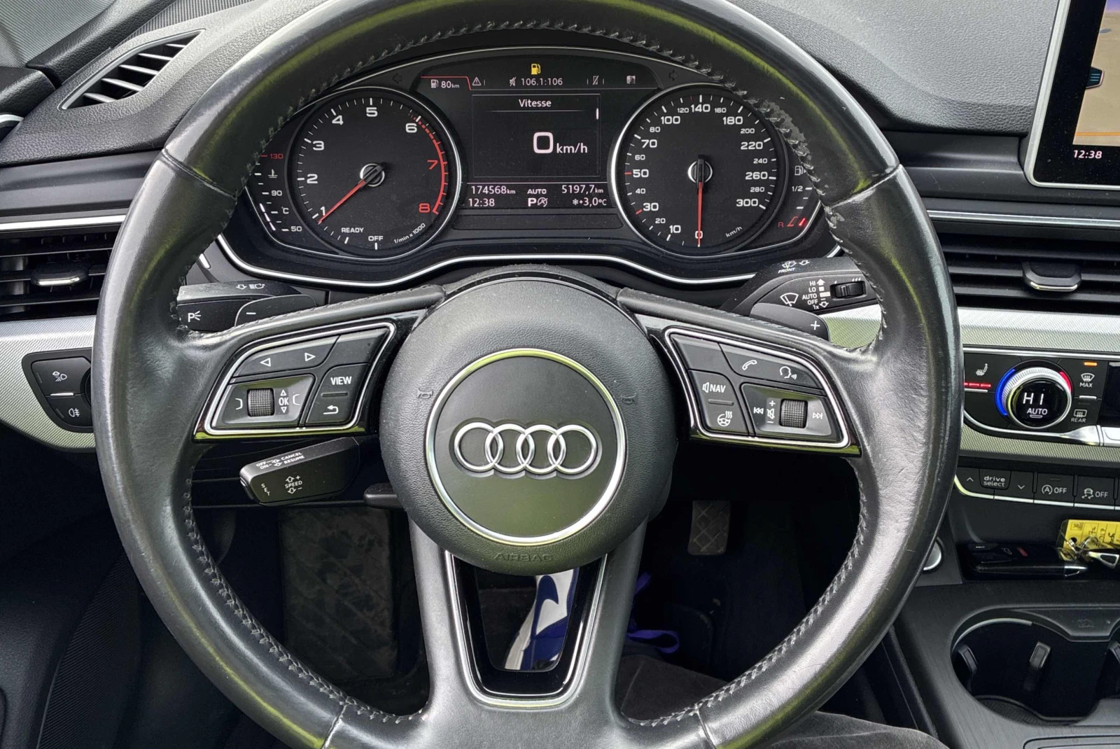 Audi A4 Auto, AWD, 2.0L  PROGRESSIV - изображение 10