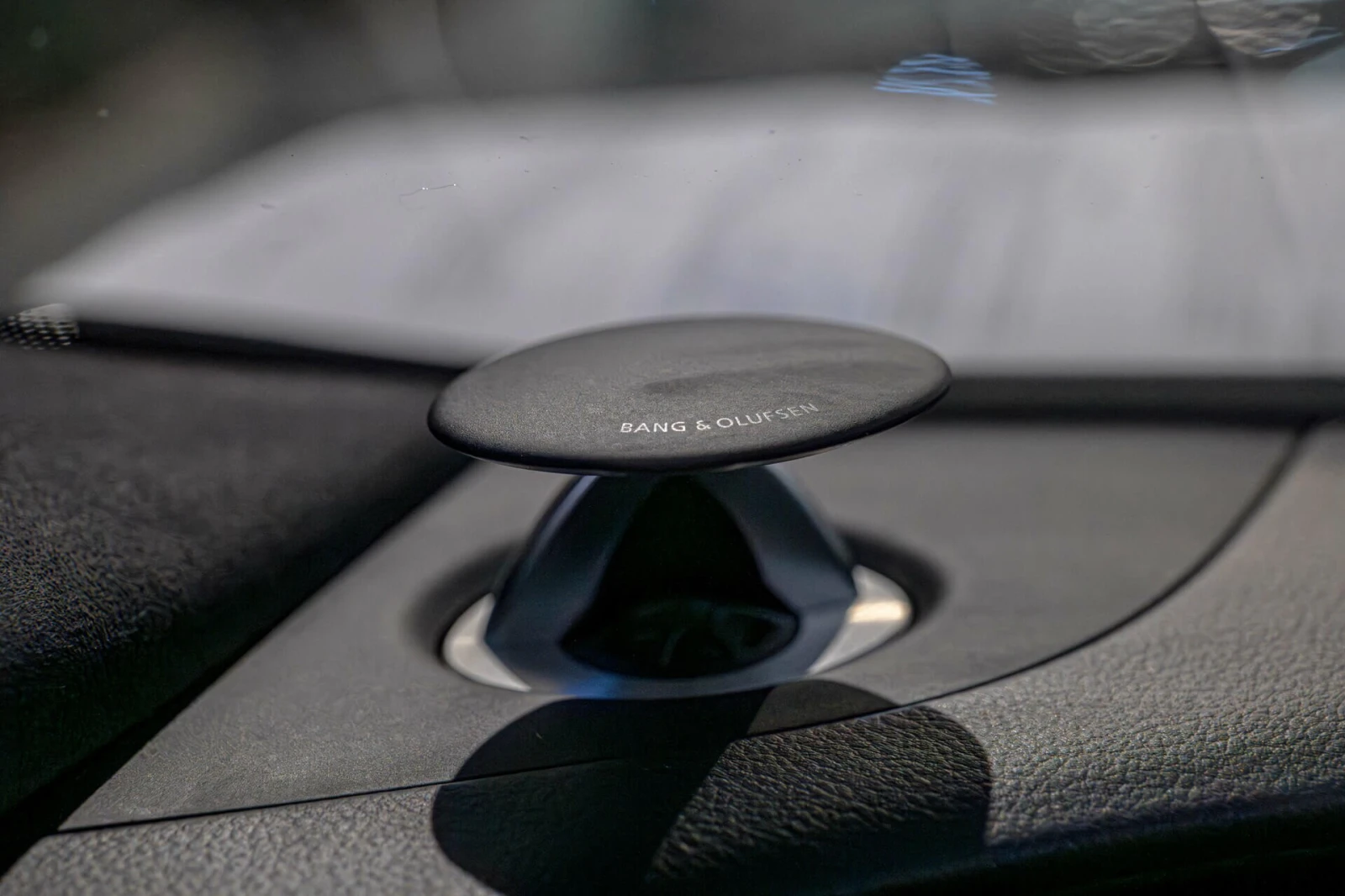 Audi A8 4.2TDI/Алкантар/Обдухване/Bang&Olufsen Premium/Кам - изображение 8