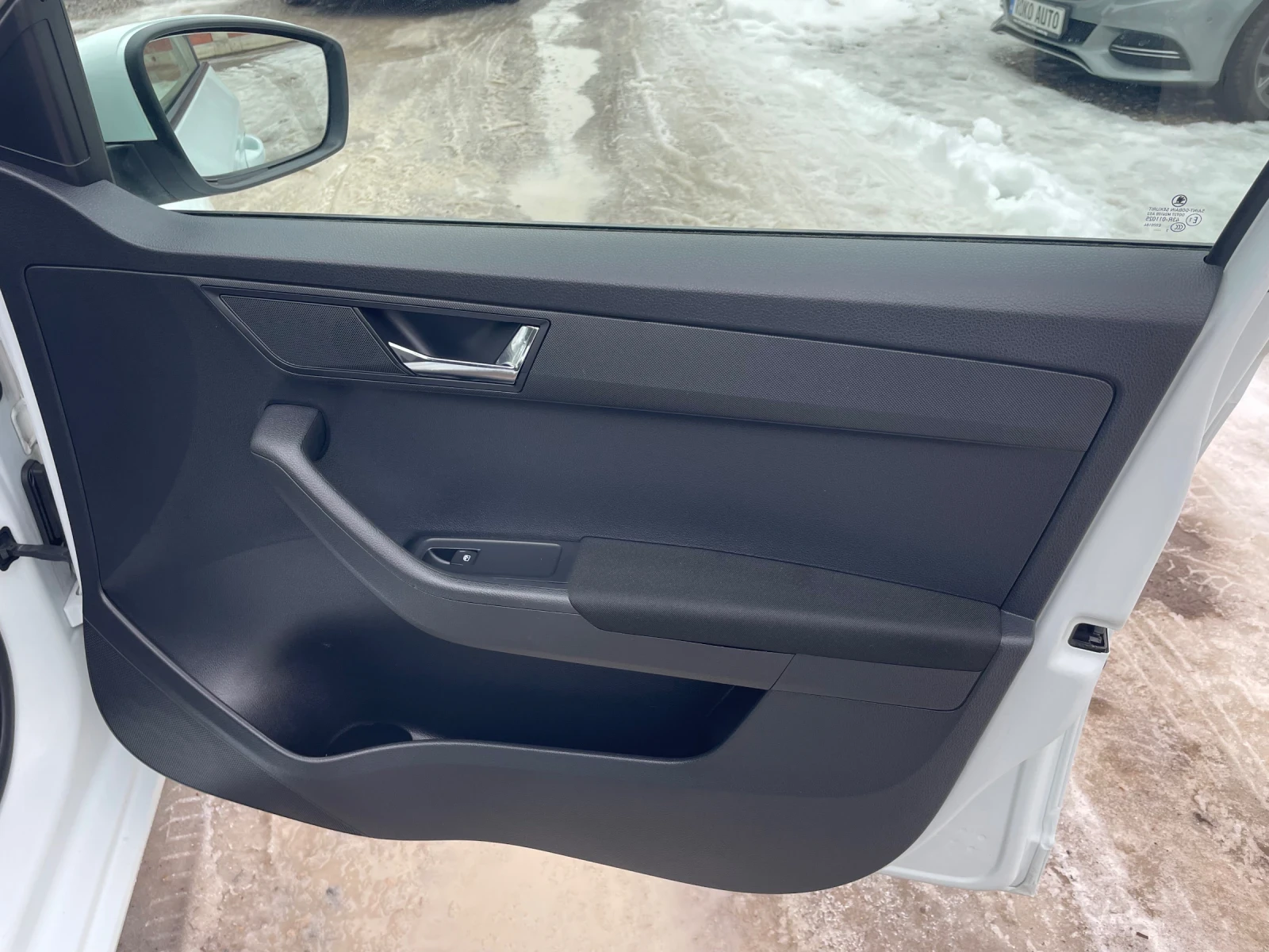 Skoda Fabia 1.4TDI105kc\DISTRONIK\NAVI | Mobile.bg � ����������� 12