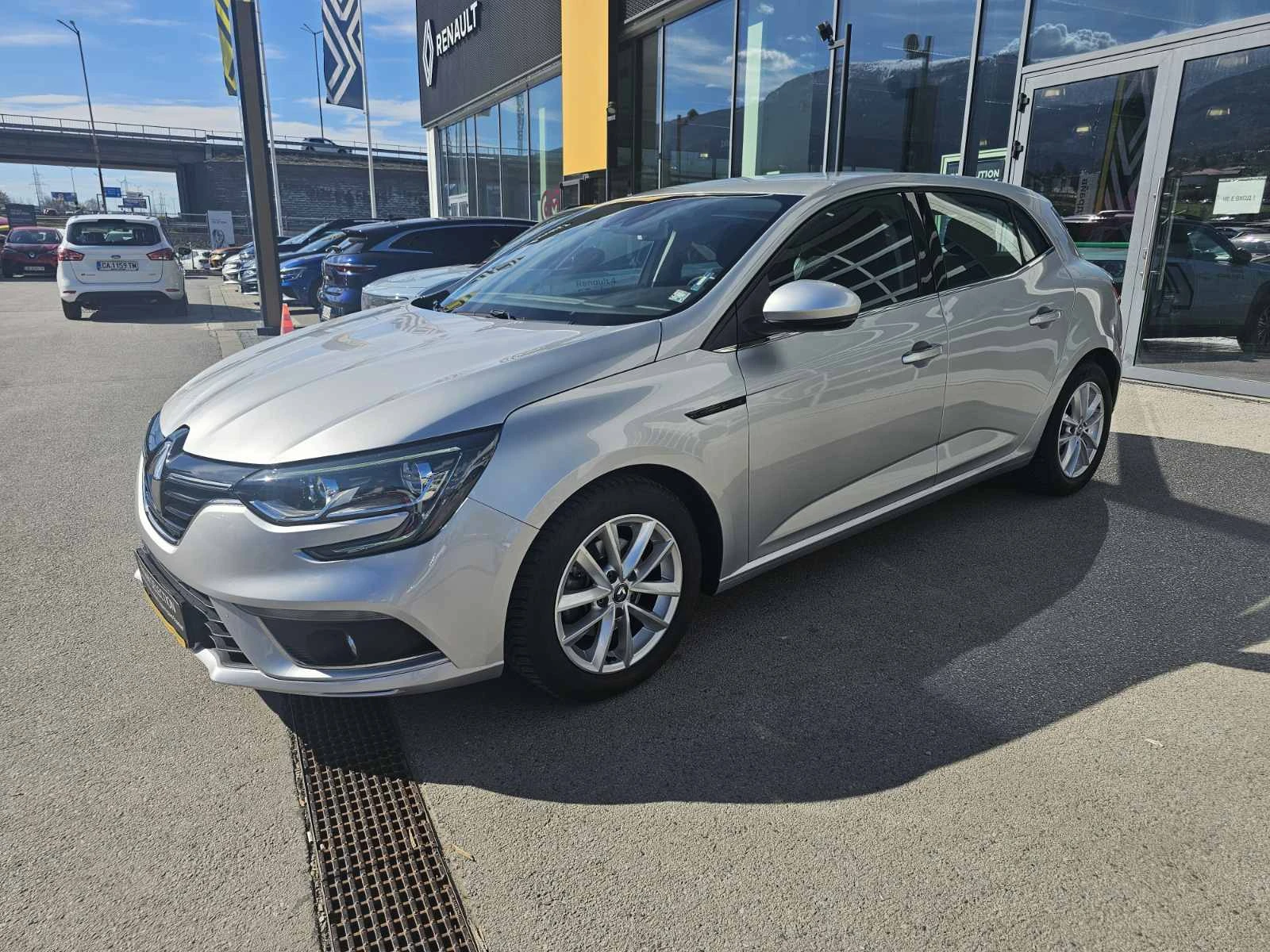 Renault Megane 1.2 TCe 132 BVM6 | Auto.bg — изображение 1