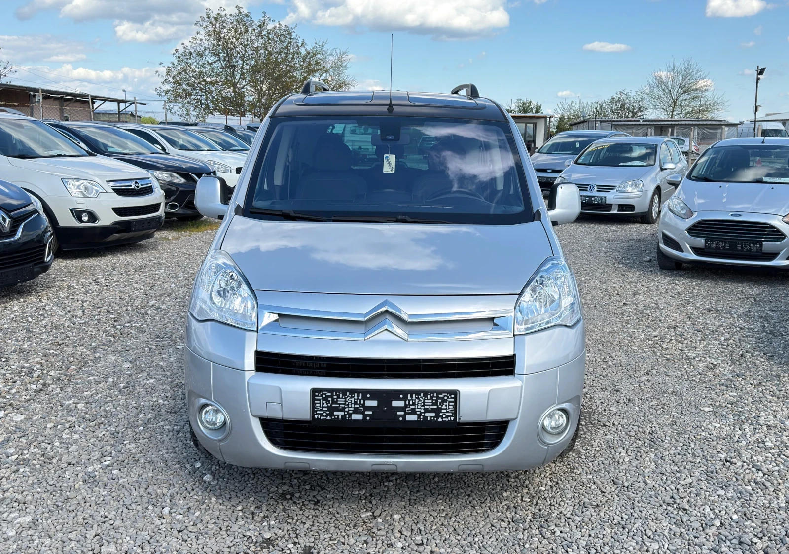 Citroen Berlingo 1.6 * Multispace * , снимка 2 - Автомобили и джипове - 54297804