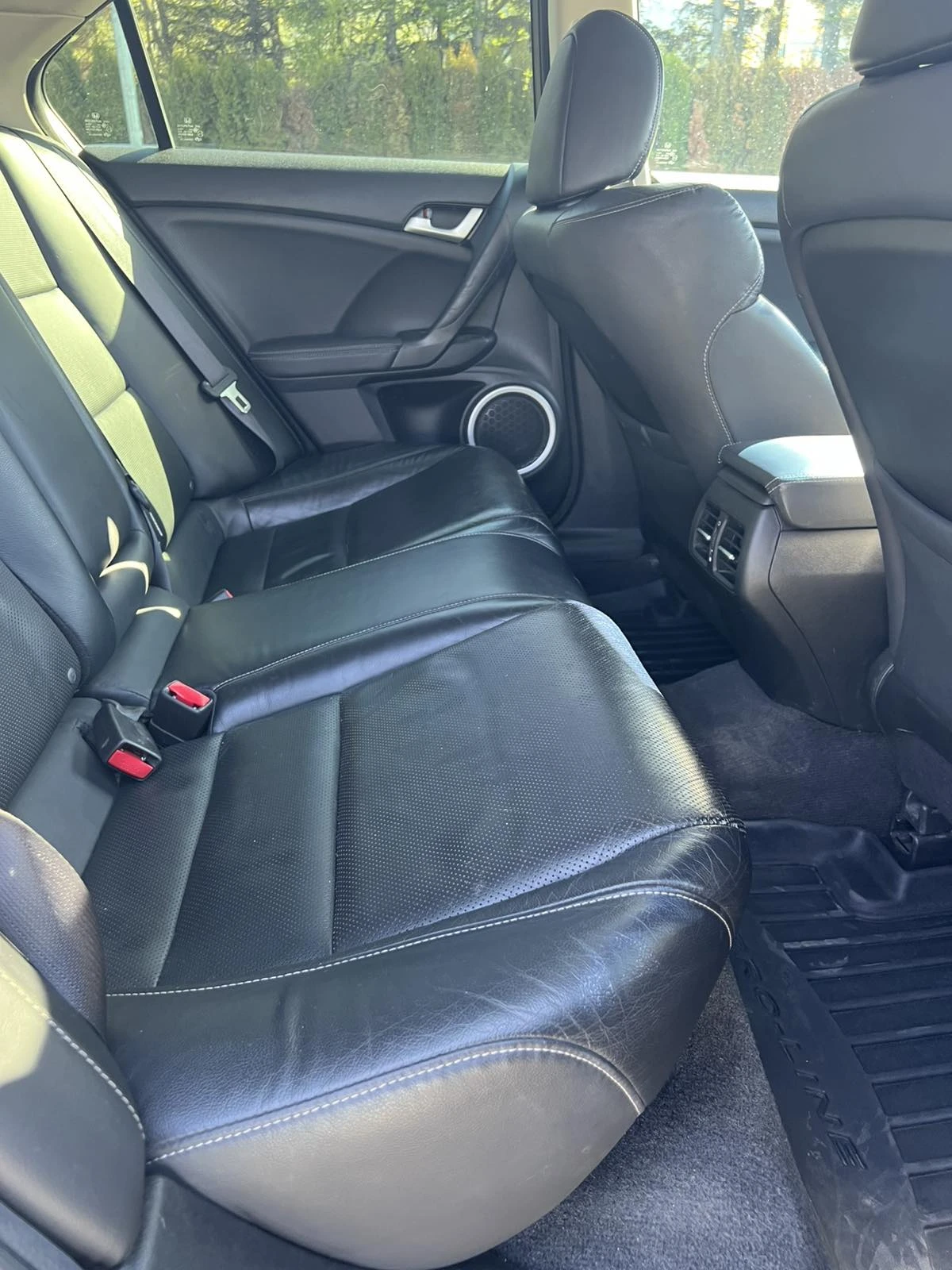 Honda Accord 2.2 i-DTEC-Executive, снимка 12 - Автомобили и джипове - 54314876