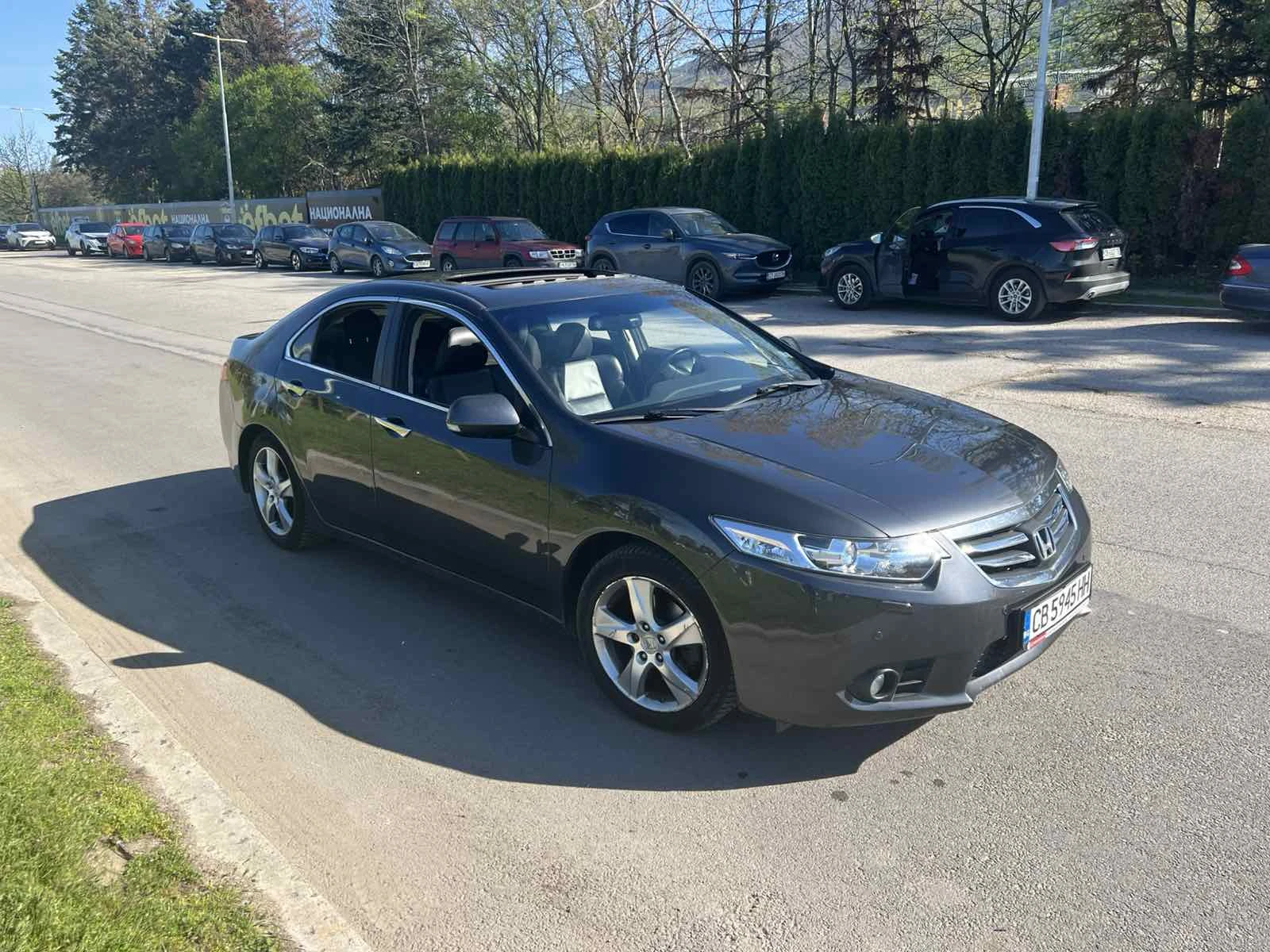 Honda Accord 2.2 i-DTEC-Executive, снимка 10 - Автомобили и джипове - 54314876