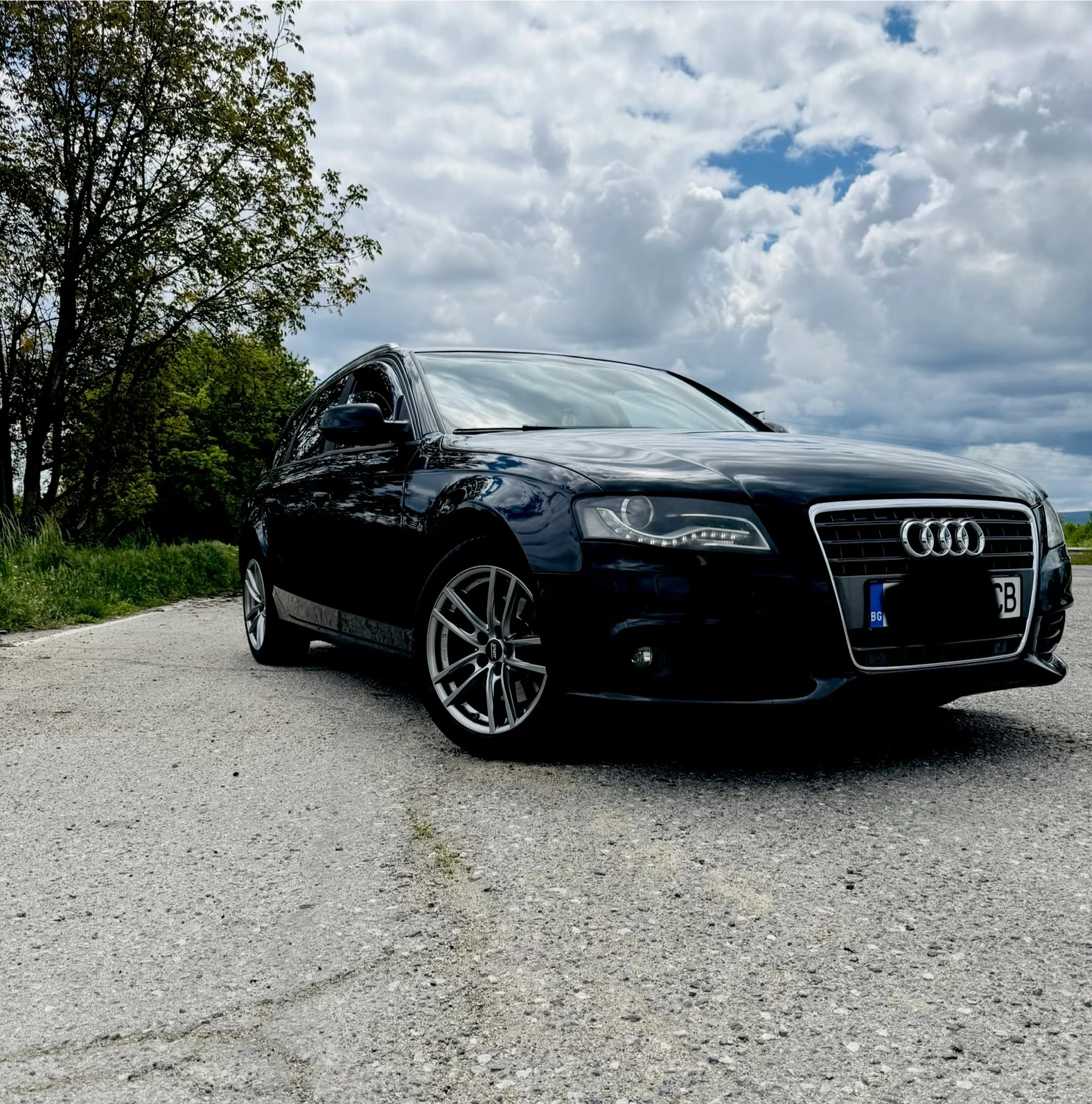Audi A4 Avant facelift, снимка 2 - Автомобили и джипове - 54654723