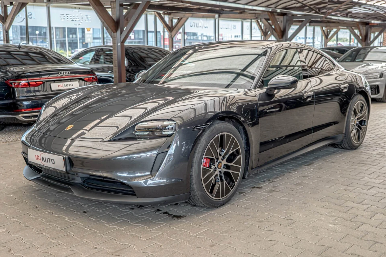 Porsche Taycan 4s Perf./PDLS/PESS/PVTS Plus/PASM/Камера 360/, снимка 3 - Автомобили и джипове - 54704315